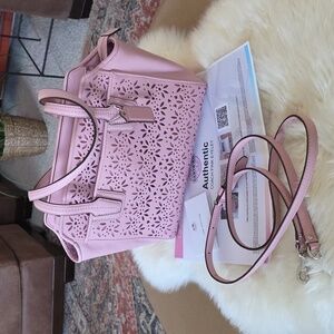 Adorable NWT Coach Taylor Bette Pink Leather Eyelet Tote 🩷🎁🩶